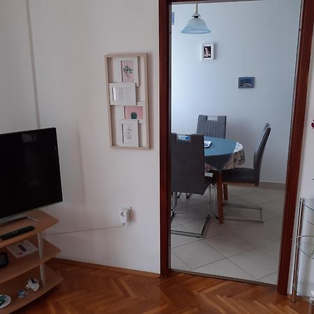 Apartman Lovran Luaran gambar