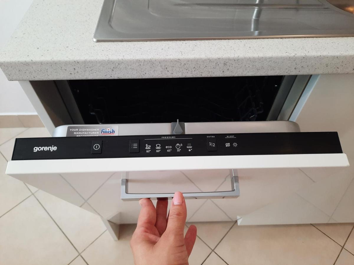 Apartman Lovran Luaran gambar