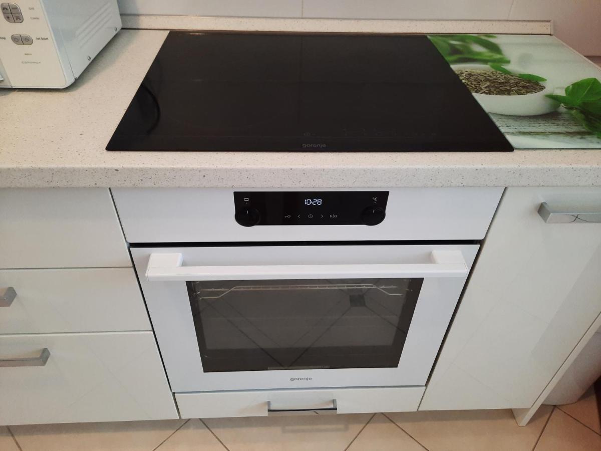 Apartman Lovran Luaran gambar